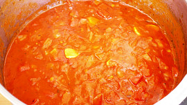 Polenta zapečená s rajčatovou omáčkou