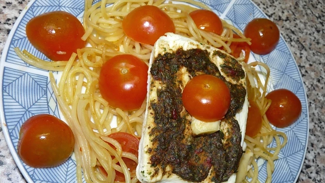 Přírodní šmakoun zapečený se špagetami v MW