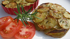 Rozmarýnové pečené bramborové placičky