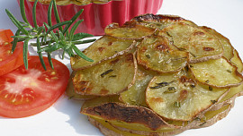 Rozmarýnové pečené bramborové placičky