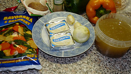 Sýrovo-zeleninová polévka