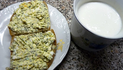 Vaječná pomazánka s medvědím česnekem
