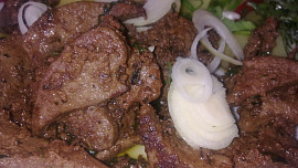 Vepřové restované  játrové nudličky v jemné marinádě