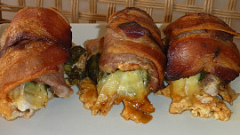 Vepřové závitky s medvědem a dvěma sýry