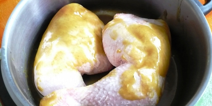 Zlaté kuře s hořčično - medovou omáčkou