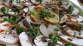 Carpaccio ze žampiónů