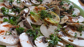 Carpaccio ze žampiónů