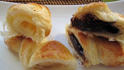 Domácí máslový croissant