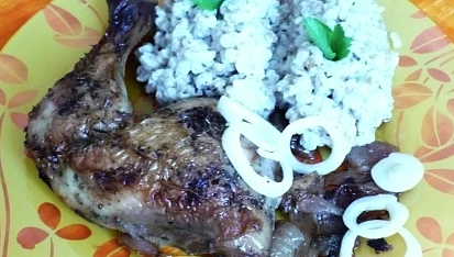 Kuře na petrželi a bylinkách s kroupotem
