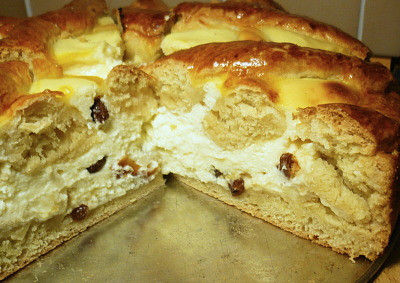 Kynutý mřížkový koláč s tvarohem (upečeno v dortové formě)