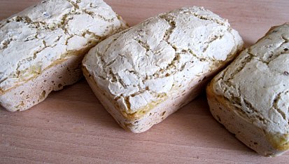 Lněné bagetky a houstičky bez lepku, mléka a vajec