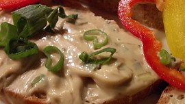 Pomazánka  plná vitaminů, aneb netradiční léčivo