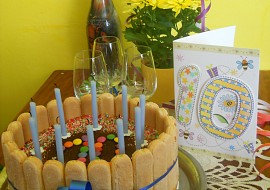 Smetanový narozeninový dort (oslava narozenin s tímhle dortem,měla úspěch :-))