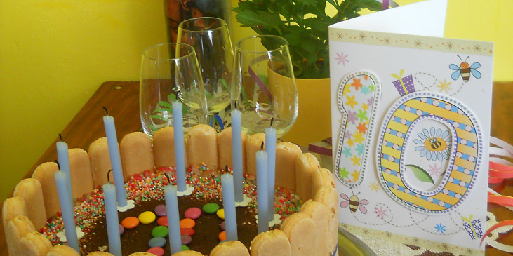 Smetanový narozeninový dort (oslava narozenin s tímhle dortem,měla úspěch :-))