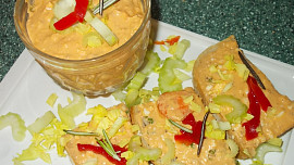 Šprotová pomazánka s křenem, tvarohem a celerem