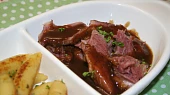 Uzené se švestkovo-perníkovou omáčkou