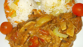 Vepřové maso s bambusovými výhonky, zázvorem a houbami