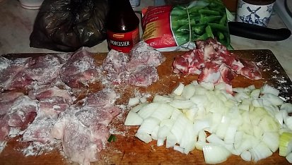 Worchesterská krkovička na houbách a fazolkách, suroviny...