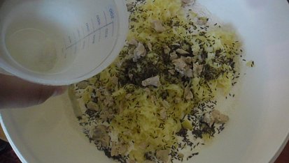 Chleba domácí - kmínový, smícháme všechny ingredience dohromady...