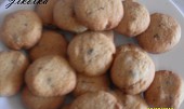 Cookies s kousky čokolády a vlašských ořechů (z reklamy)