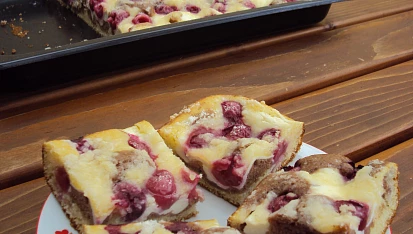 Dvoubarevná peřinka s tvarohem
