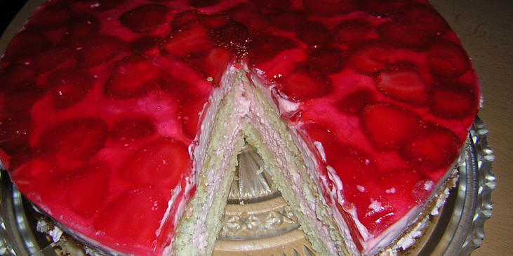 Jahodovo - smetanový dort
