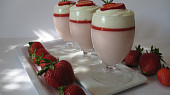 Jahodový mousse (pěna) s mascarpone krémem