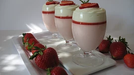 Jahodový mousse (pěna) s mascarpone krémem