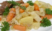 Kedlubny, mrkev, brambory dušené s majoránkovou omáčkou