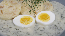 Koprová omáčka s karamelovým základem