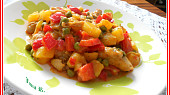 Pikantní kuřecí paella z brambor