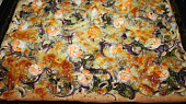 Pizza - mangold, krevety ..., upečená pizza, už jen zchladnout a dlabat