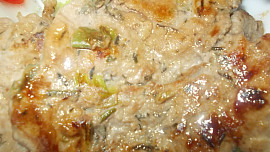 Přírodní plátky z vepřové krkovice s bylinkami