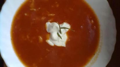 Rajská polévka s krupičnými knedlíčky