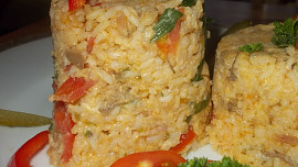 Rizoto s barevnou houbovo-zeleninovou směsí