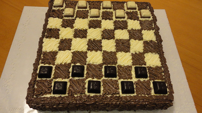 Šachovnicový dort