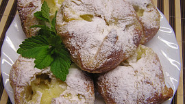 Šátečky s pudingem a rebarborou