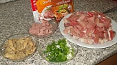 Směska pejska a kočičky