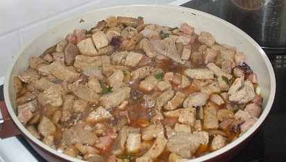 Směska pejska a kočičky