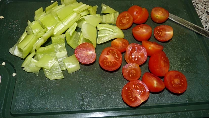Vepřové se zeleninkou v jednom hrnci a mikrovlnce, další přísady