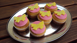 Vláčné muffiny s meruňkami
