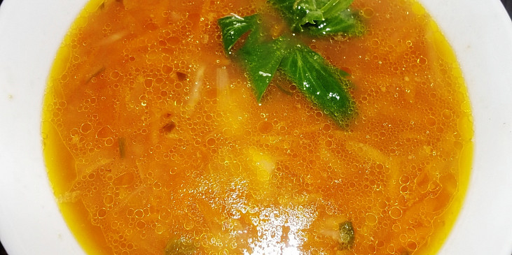 Celerovo-mrkvová polévka se šťouchanými bramborami (Dobrou chuť!)