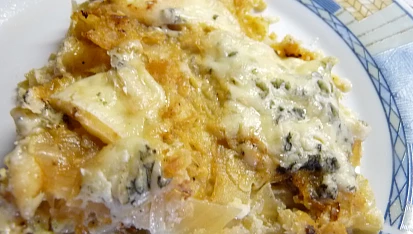 Gratinovaný květák se zelím a zapečený s nivou v mikrovlnce - CRISP