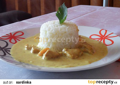 Curry kuřecí kostky s mrkví na smetaně