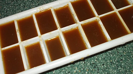 Kávovo - skořicové kostky ledu do nápoje pro muže ( ženy )