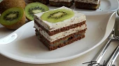 Kiwi řezy s krémem  stracciatella