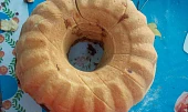 Kynutá bábovka s oříškovo-čokoládovou náplní