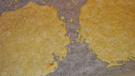 Letní zeleninový salát  v sýrovém košíčku