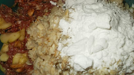 Masové kuličky s jablky, cuketou a ovesnými vločkami