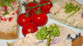 Matesová chuťovka -  báječná pomazánka  k  posezení